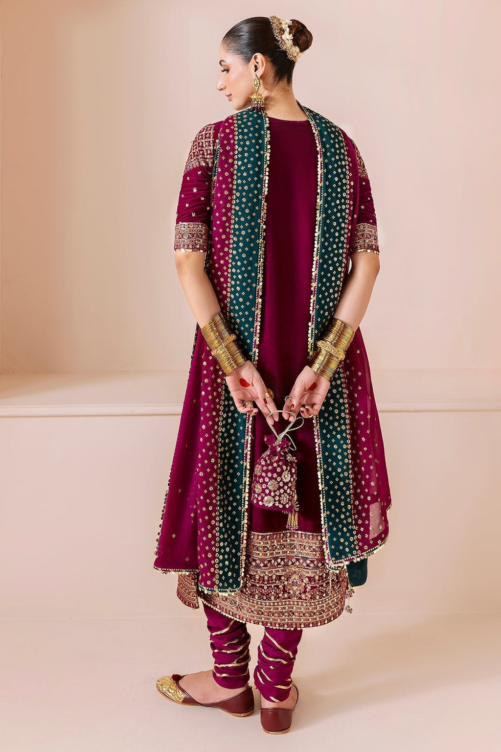 03-Piece Plain Velvet Embroidered Suit With Chiffon Dupatta